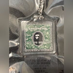 Online Exclusive Bape Card Keychain (green camo)